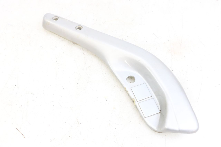 photo de TAMPA LATERAL DIREITA DO CHASSI APRILIA CLASSIC 125 (1995 - 2001) - Detalhe da peça