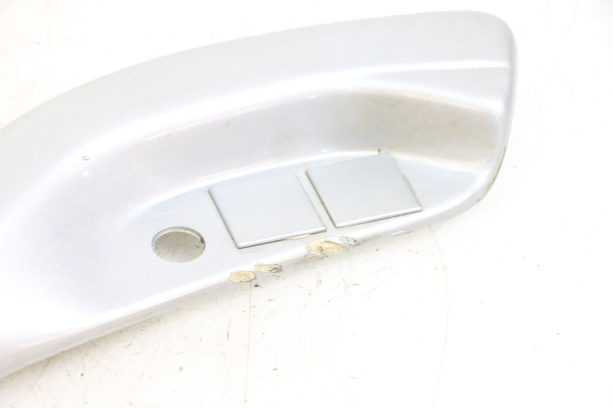photo de TAMPA LATERAL DIREITA DO CHASSI APRILIA CLASSIC 125 (1995 - 2001) - Ampliação técnica