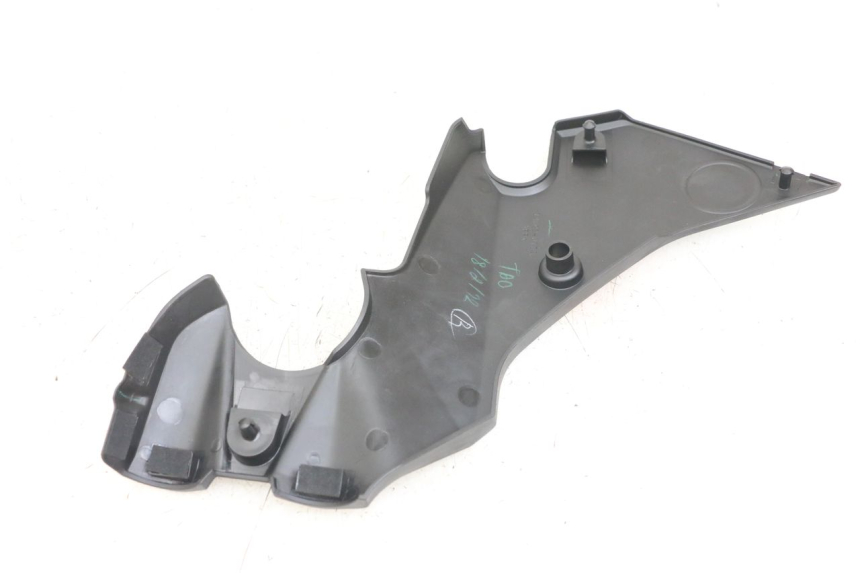 photo de TAMPA LATERAL DIREITA DO CHASSI KAWASAKI ER-6 ER6 N 650 (2012 - 2016) - Detalhe da peça