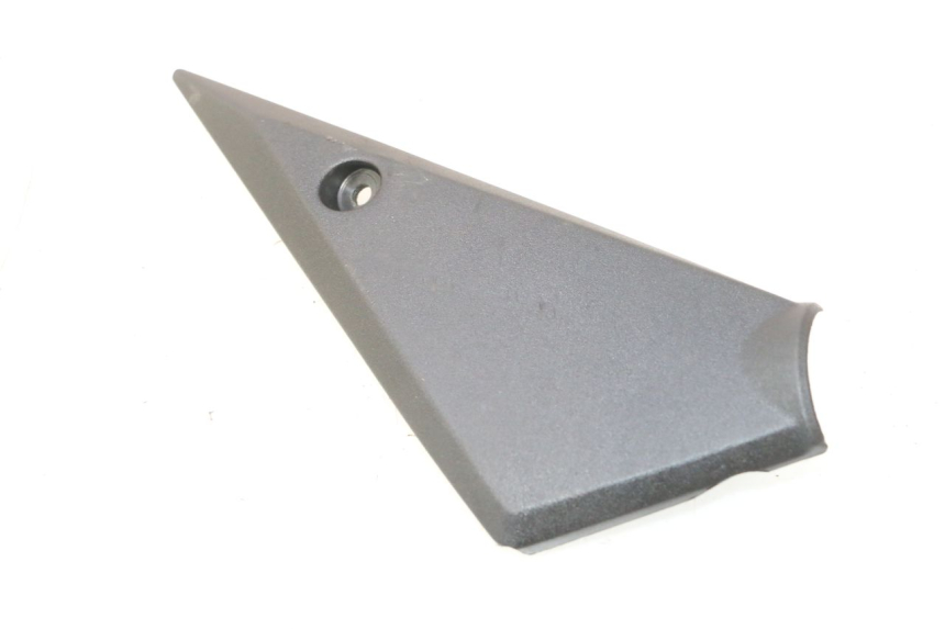 photo de TAMPA LATERAL DO QUADRO DIREITO SUZUKI GSF N BANDIT 1200 (2001 - 2005) - Outro ângulo de visão