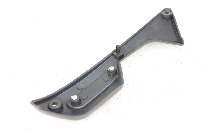 photo de TAMPA LATERAL DIREITA DO CHASSI KEEWAY K-LIGHT KLIGHT 125 (2018 - 2025) - Zoom do estado de desgaste