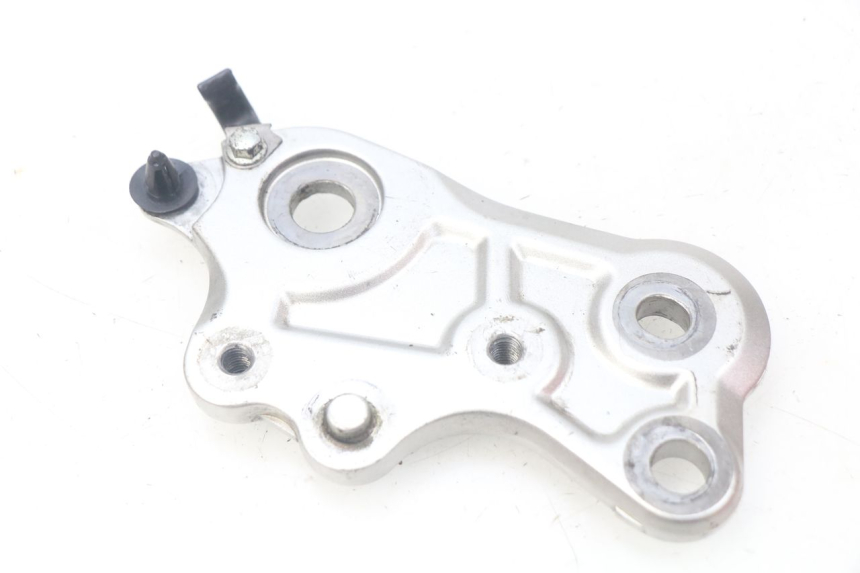 photo de TAMPA LATERAL DIREITA DO CHASSI YAMAHA MT-07 MT07 ABS 700 (2014 - 2017) - Zoom do estado de desgaste