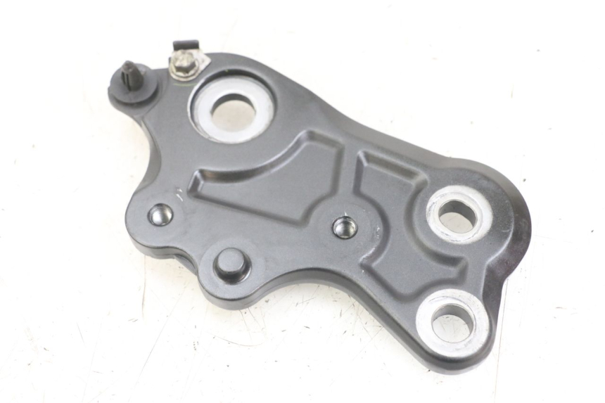 photo de TAMPA LATERAL DIREITA DO CHASSI YAMAHA MT-07 MT07 ABS 700 (2014 - 2017) - Zoom do estado de desgaste