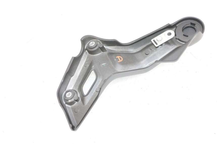 photo de TAMPA LATERAL DIREITA DO CHASSI YAMAHA MT-07 MT07 ABS 700 (2018 - 2020) - Detalhe da peça