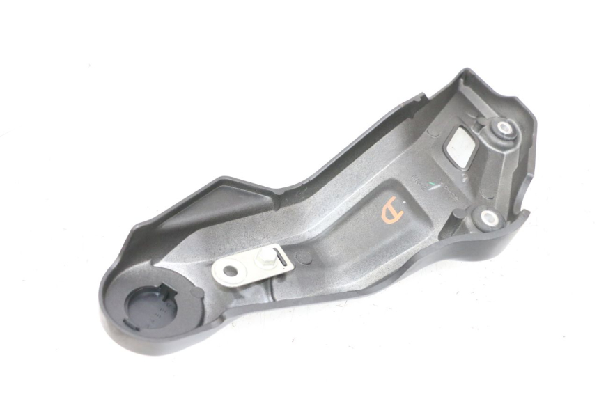 photo de TAMPA LATERAL DIREITA DO CHASSI YAMAHA MT-07 MT07 ABS 700 (2018 - 2020) - Zoom do estado de desgaste