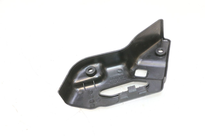 photo de TAMPA LATERAL DO QUADRO DIREITO KYMCO MXU R 250 (2004 - 2010) - Zoom do estado de desgaste