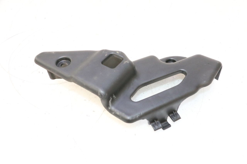 photo de TAMPA LATERAL DO QUADRO DIREITO KYMCO MXU R 250 (2004 - 2010) - Ampliação técnica