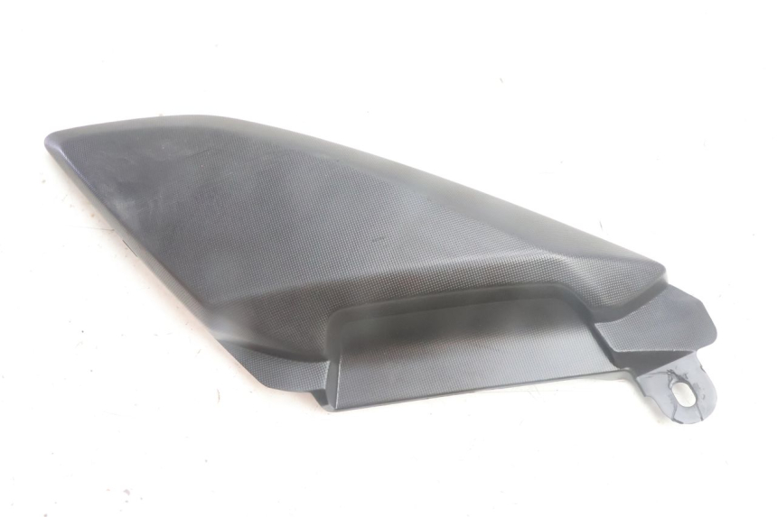photo de TAMPA LATERAL DO QUADRO DIREITO YAMAHA N-MAX NMAX 125 (2021 - 2024) - Vista principal