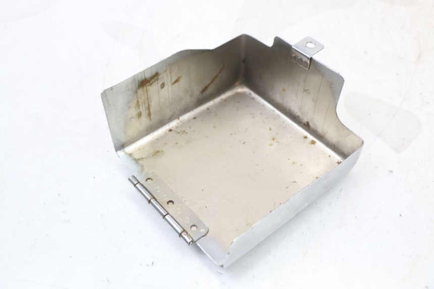 photo de TAMPA LATERAL DIREITA DO CHASSI REGAL RAPTOR SPYDER 125 (2010 - 2018) - Ampliação técnica