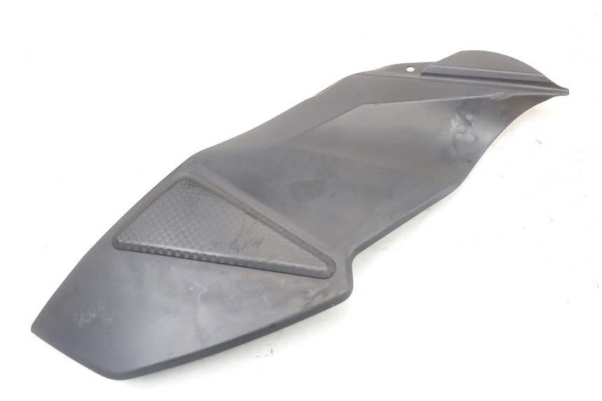 photo de TAMPA LATERAL DIREITA DO CHASSI SUZUKI GSR 750 (2011 - 2017) - Ampliação técnica