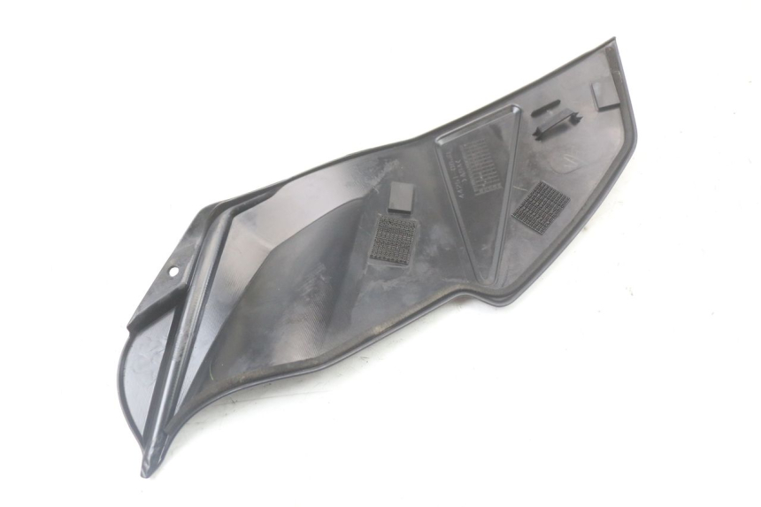 photo de TAMPA LATERAL DIREITA DO CHASSI SUZUKI GSR 750 (2011 - 2017) - Peça verificada