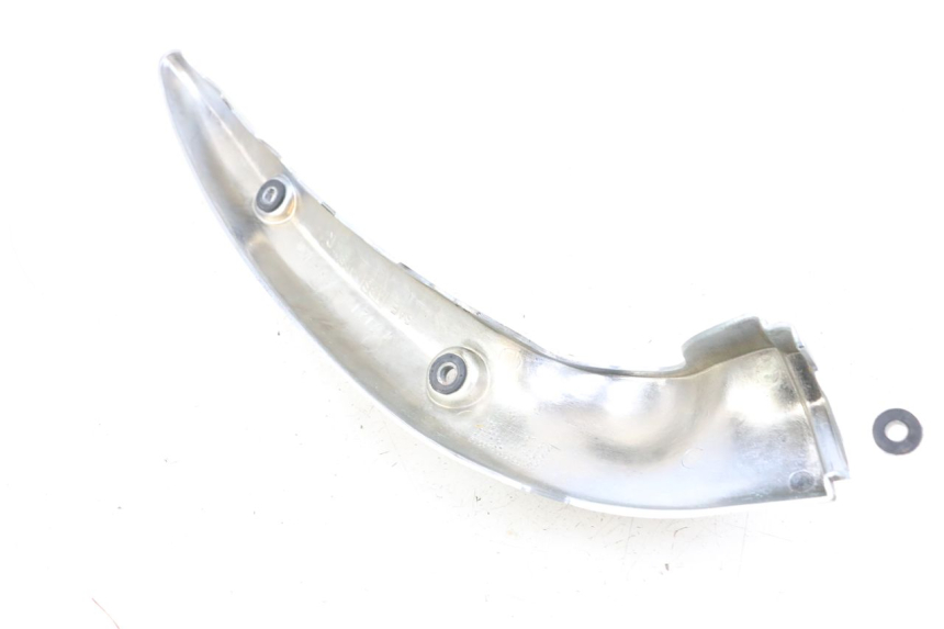 photo de TAMPA LATERAL DIREITA DO CHASSI SUZUKI VL INTRUDER 125 (2004 - 2007) - Detalhe da peça