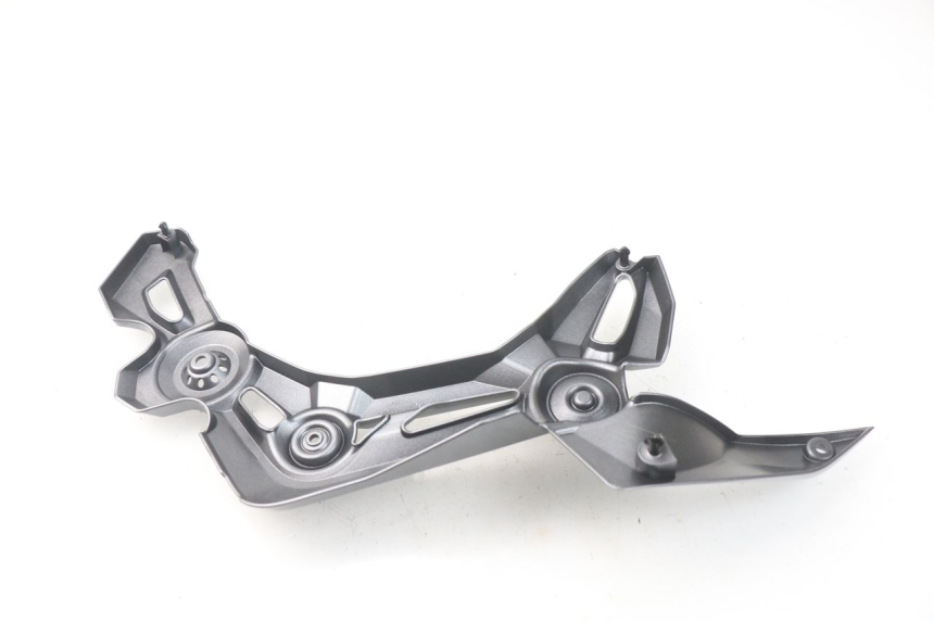 photo de TAMPA LATERAL DIREITA DO CHASSI KAWASAKI Z Z900 900 (2017 - 2019) - Zoom do estado de desgaste