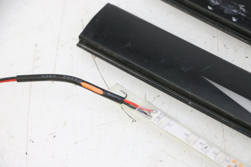 photo de TAMPA LATERAL DO CHASSI KUKIRIN G2 MASTER 1 - Ampliação técnica