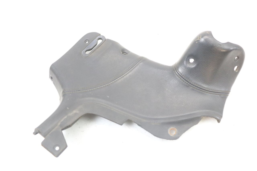 photo de TAMPA LATERAL ESQUERDA DO CHASSI BMW C1 125 (2000 - 2003) - Detalhe da peça