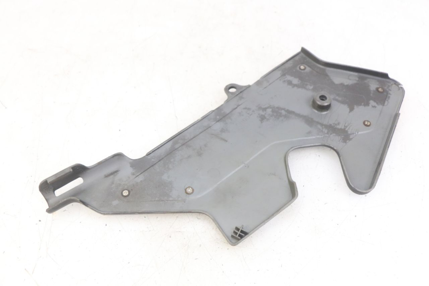 photo de TAMPA LATERAL ESQUERDA DO CHASSI HONDA CBR F SC25 1000 (1989 - 1992) - Detalhe da peça