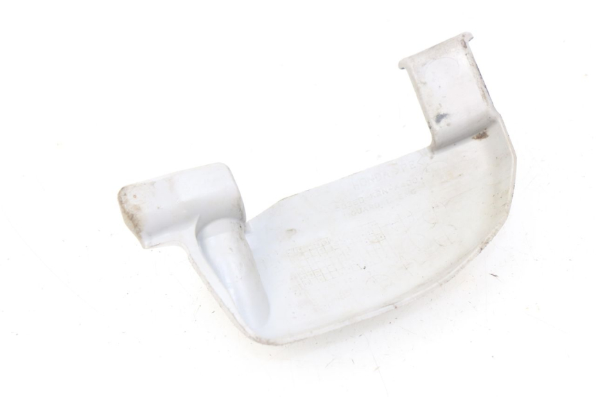 photo de TAMPA LATERAL ESQUERDA DO CHASSI HONDA CRF 250 (2016 - 2017) - Detalhe da peça