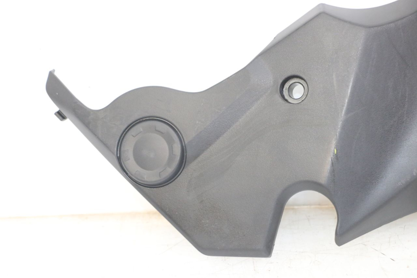 photo de TAMPA LATERAL ESQUERDA DO CHASSI KAWASAKI ER-6 ER6 N 650 (2012 - 2016) - Estado da superfície