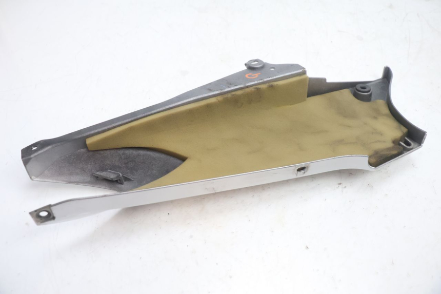 photo de TAMPA LATERAL DO QUADRO ESQUERDO YAMAHA FJR 1300 (2001 - 2005) - Estado da superfície