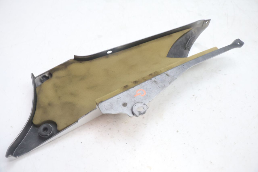 photo de TAMPA LATERAL DO QUADRO ESQUERDO YAMAHA FJR 1300 (2001 - 2005) - Peça verificada