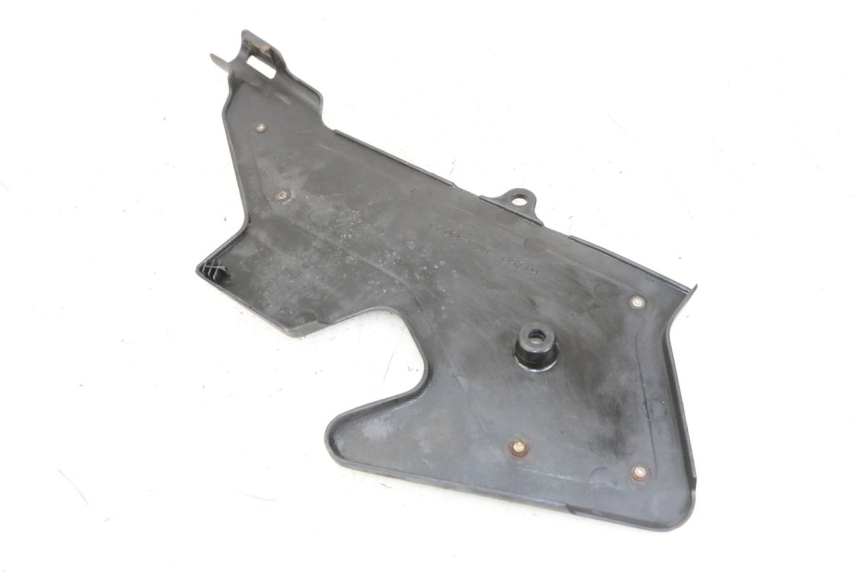 photo de TAMPA LATERAL ESQUERDA DO CHASSI HONDA CBR F 1000 (1993 - 1996) - Detalhe da peça
