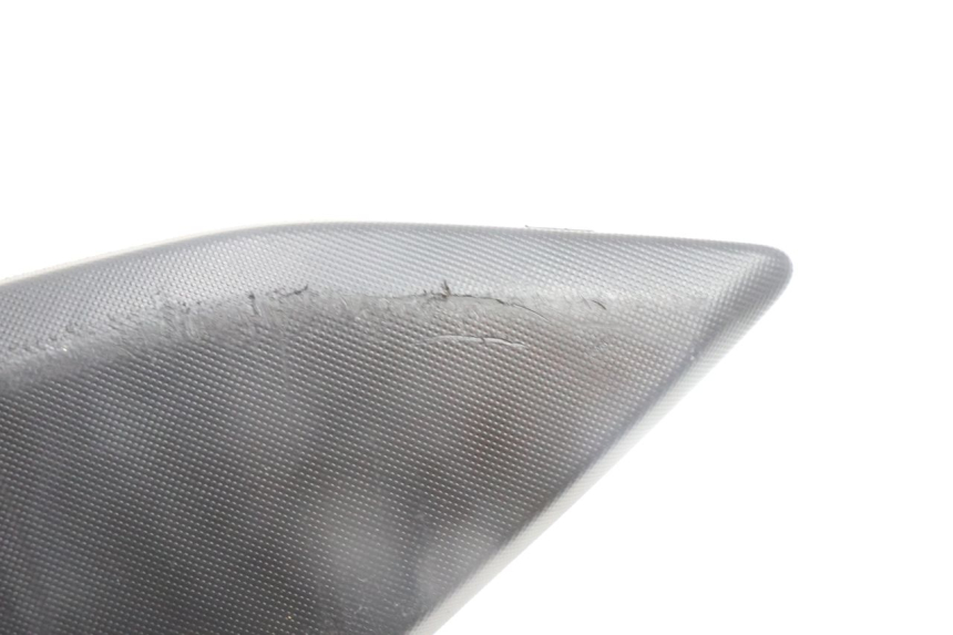 photo de TAMPA LATERAL DO QUADRO ESQUERDO YAMAHA N-MAX NMAX 125 (2021 - 2024) - Ampliação técnica