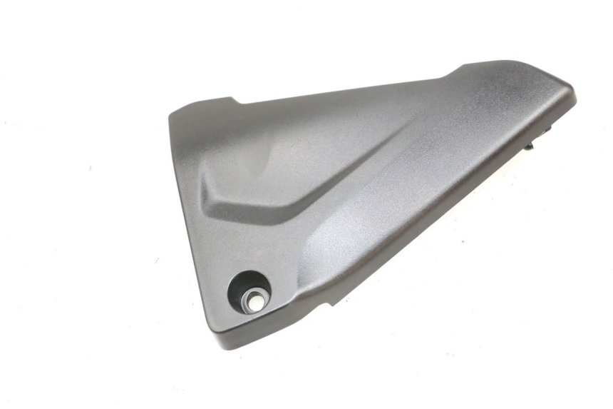 photo de TAMPA LATERAL ESQUERDA DO CHASSI BMW R GS 1250 (2021 - 2024) - Vista geral