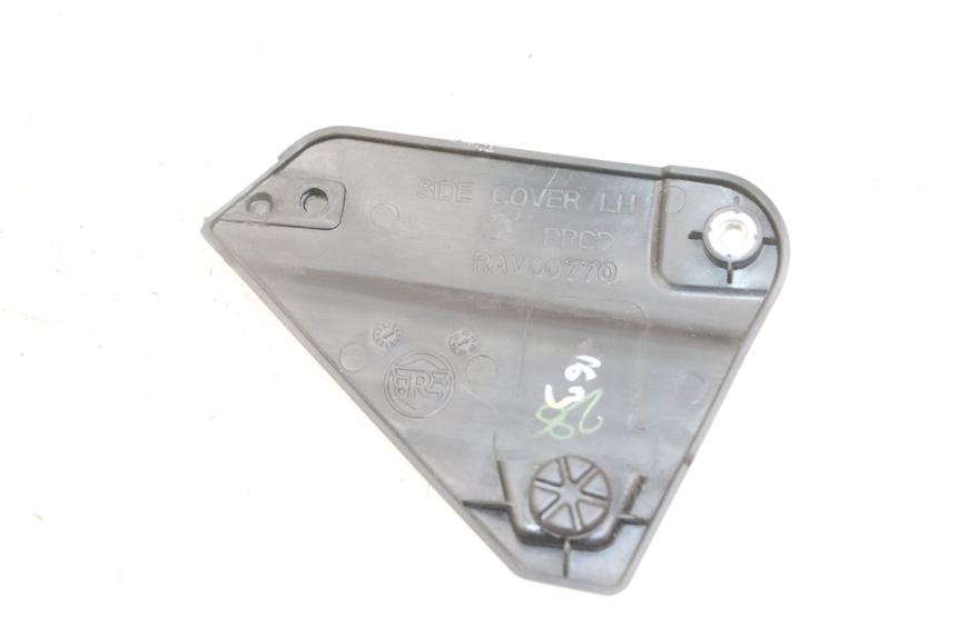photo de TAMPA LATERAL ESQUERDA DO CHASSI ROYAL ENFIELD HYMALAYAN 410 (2016 - 2023) - Detalhe da peça