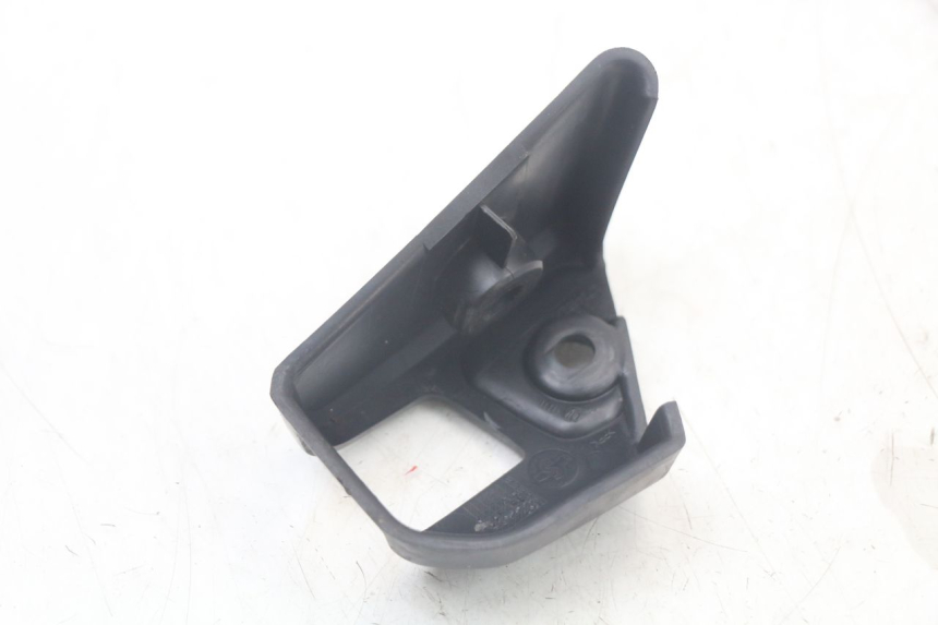 photo de TAMPA LATERAL ESQUERDA DO CHASSI PEUGEOT SPEEDFIGHT 100 (1997 - 2007) - Outro ângulo de visão