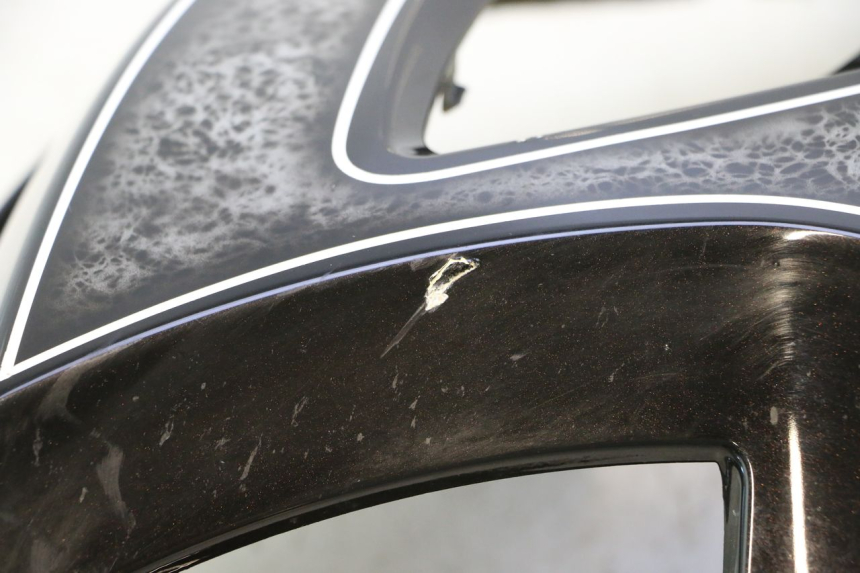 photo de TAMPA LATERAL DO QUADRO ESQUERDO CAN-AM SPYDER RS 1000 (2008 - 2012) - Detalhes característicos