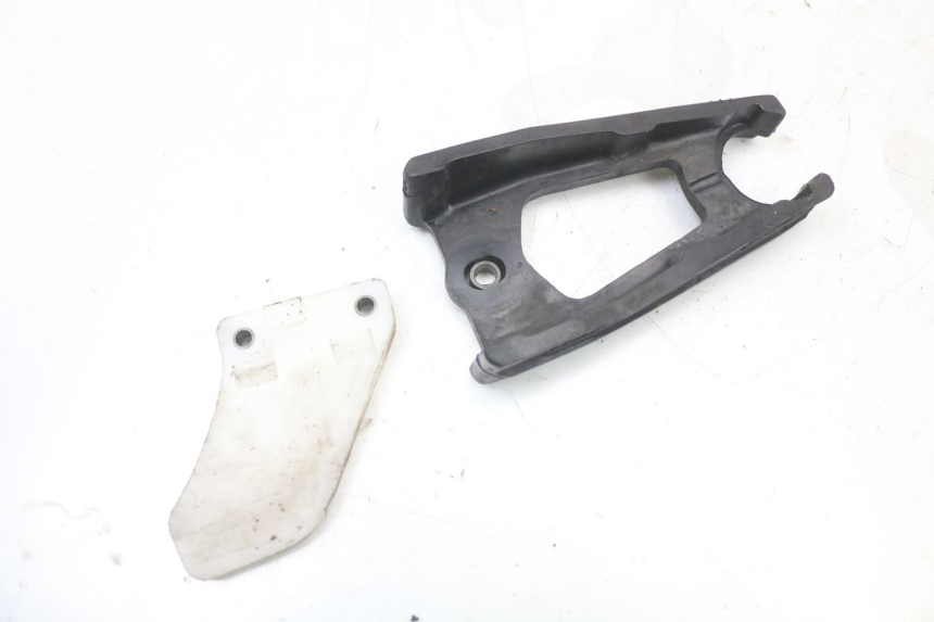 photo de TAMPA LATERAL ESQUERDA DO CHASSI YAMAHA TDR DELTABOX 125 (1997 - 2003) - Outro ângulo de visão