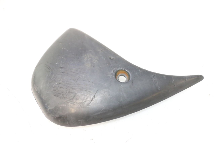 photo de TAMPA LATERAL DO QUADRO ESQUERDO PEUGEOT TREKKER 50 (1995 - 2004) - Detalhe da peça