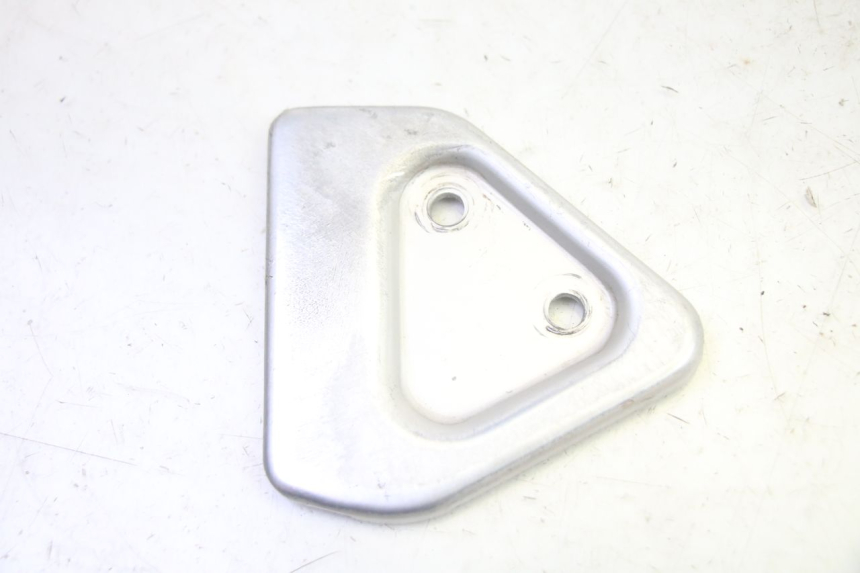photo de TAMPA LATERAL ESQUERDA DO CHASSI YAMAHA TTR 125 (2000 - 2020) - Vista principal