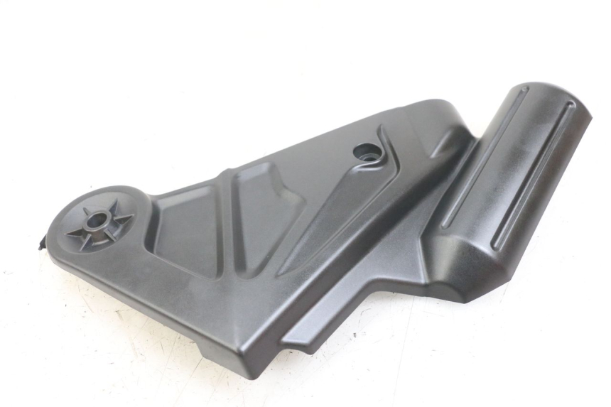 photo de TAMPA LATERAL ESQUERDA DO CHASSI KAWASAKI VERSYS ABS 650 (2015 - 2018) - Ampliação técnica