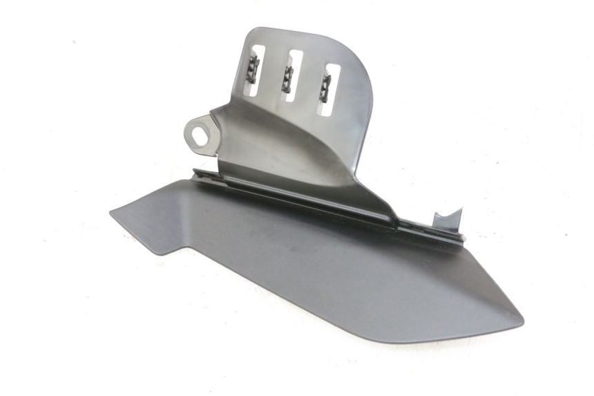 photo de TAMPA LATERAL ESQUERDA DO CHASSI YAMAHA XMAX X-MAX 125 (2021 - 2025) - Vista principal