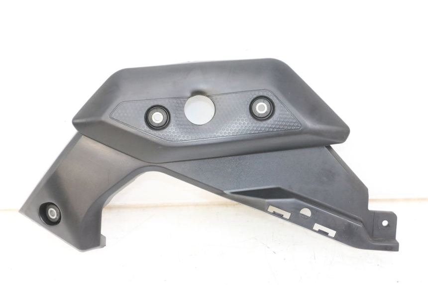 photo de TAMPA LATERAL ESQUERDA DO CHASSI YAMAHA XJ6 ABS 600 (2008 - 2016) - Vista principal