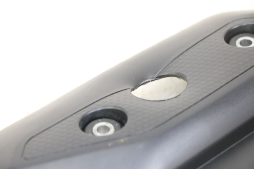 photo de TAMPA LATERAL ESQUERDA DO CHASSI YAMAHA XJ6 ABS 600 (2008 - 2016) - Ampliação técnica
