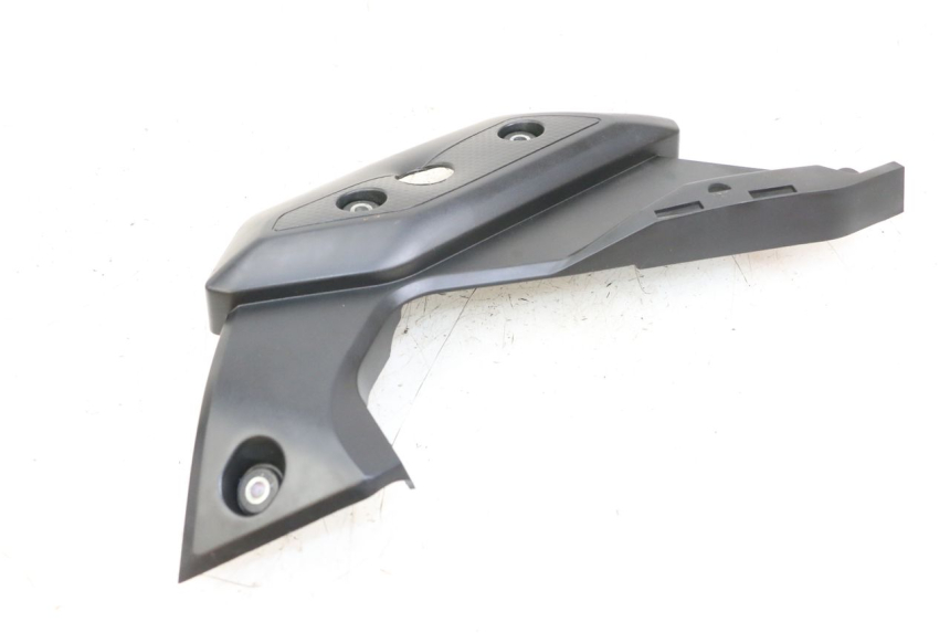 photo de TAMPA LATERAL ESQUERDA DO CHASSI YAMAHA XJ6 ABS 600 (2008 - 2016) - Vista geral