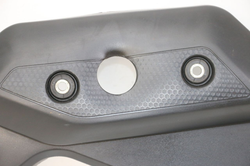 photo de TAMPA LATERAL ESQUERDA DO CHASSI YAMAHA XJ6 ABS 600 (2008 - 2016) - Estado da superfície
