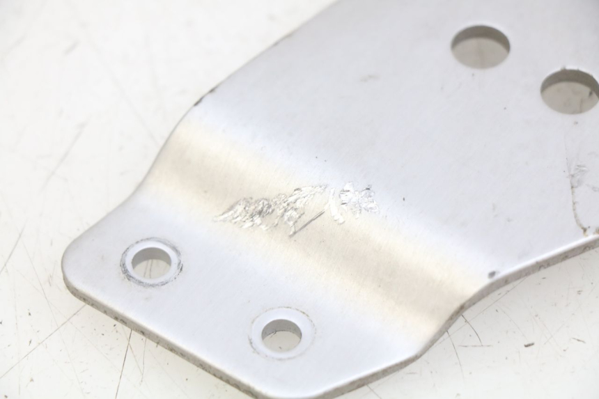photo de TAMPA LATERAL ESQUERDA DO CHASSI KAWASAKI Z 750 (2007 - 2013) - Ampliação técnica