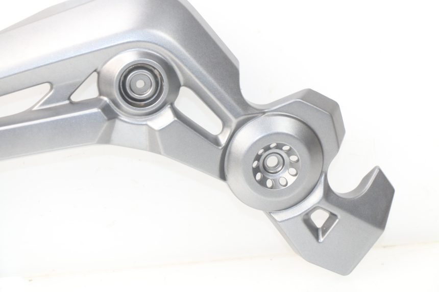 photo de TAMPA LATERAL ESQUERDA DO CHASSI KAWASAKI Z Z900 900 (2017 - 2019) - Detalhe da peça
