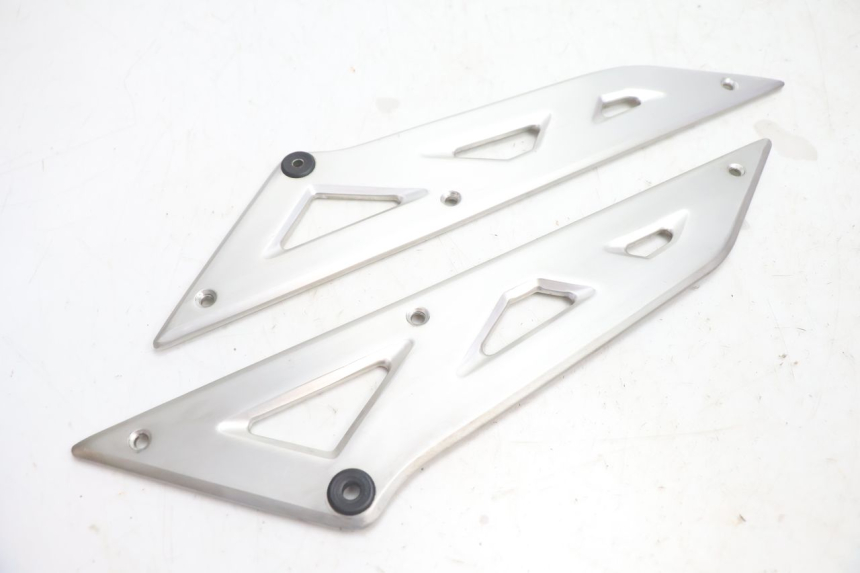 photo de TAMPA LATERAL DO CHASSI SUZUKI GSX F GSXF 750 (1988 - 1998) - Vista principal