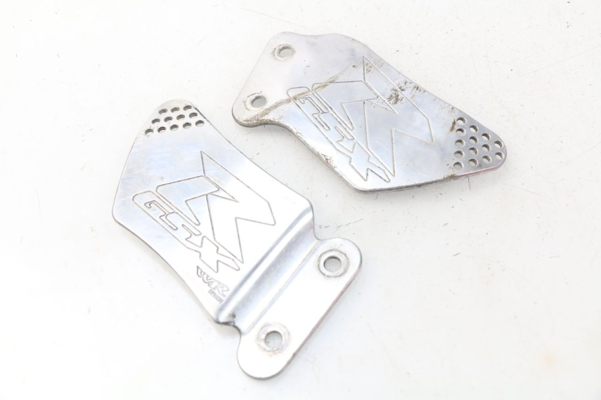 photo de TAMPA LATERAL DO CHASSI SUZUKI GSX-R GSXR 600 (2001 - 2003) - Vista principal