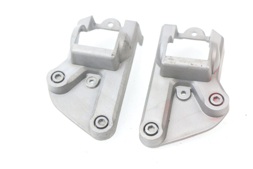 photo de TAMPA LATERAL DO CHASSI PEUGEOT JET FORCE CARBU 50 (2003 - 2016) - Ampliação técnica