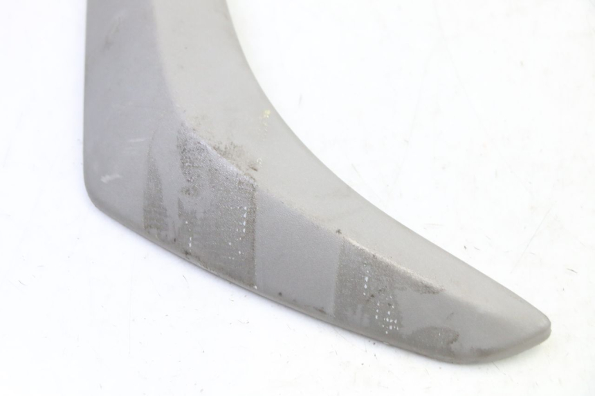 photo de TAMPA LATERAL DO CHASSI PIAGGIO LIBERTY 4T 50 (2009 - 2015) - Outro ângulo de visão