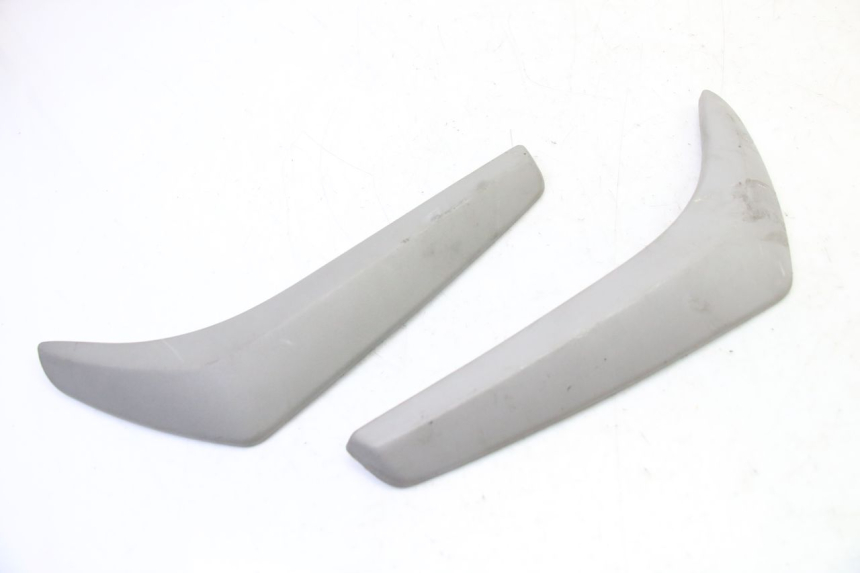 photo de TAMPA LATERAL DO CHASSI PIAGGIO LIBERTY 4T 50 (2009 - 2015) - Ampliação técnica