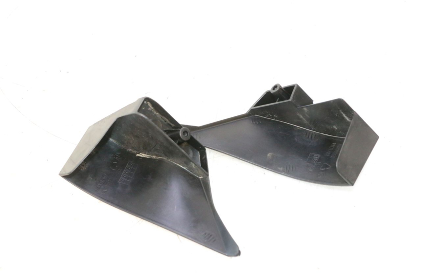 photo de TAMPA LATERAL DO QUADRO PIAGGIO LIBERTY IGET 4T 50 (2021 - 2025) - Outro ângulo de visão