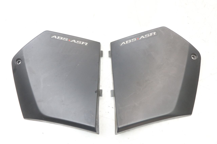 photo de TAMPA LATERAL DO CHASSI PIAGGIO MP3 HPE 350 (2018 - 2020) - Vista principal