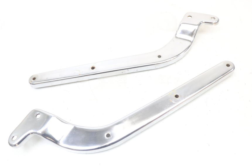photo de TAMPA LATERAL DO CHASSI REGAL RAPTOR SPYDER 125 (2010 - 2018) - Detalhe da peça