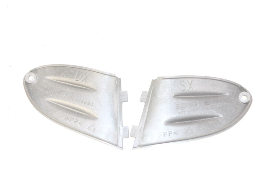 photo de TAMPA LATERAL DO CHASSI APRILIA SR R 2T LC 50 (2018 - 2021) - Detalhe da peça